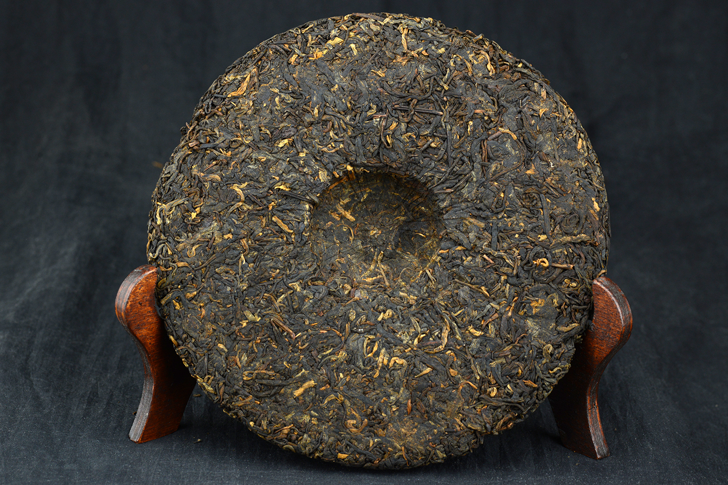 2013 Menghai Dayi Chun Pin enyhén fermentált shu puerh tea